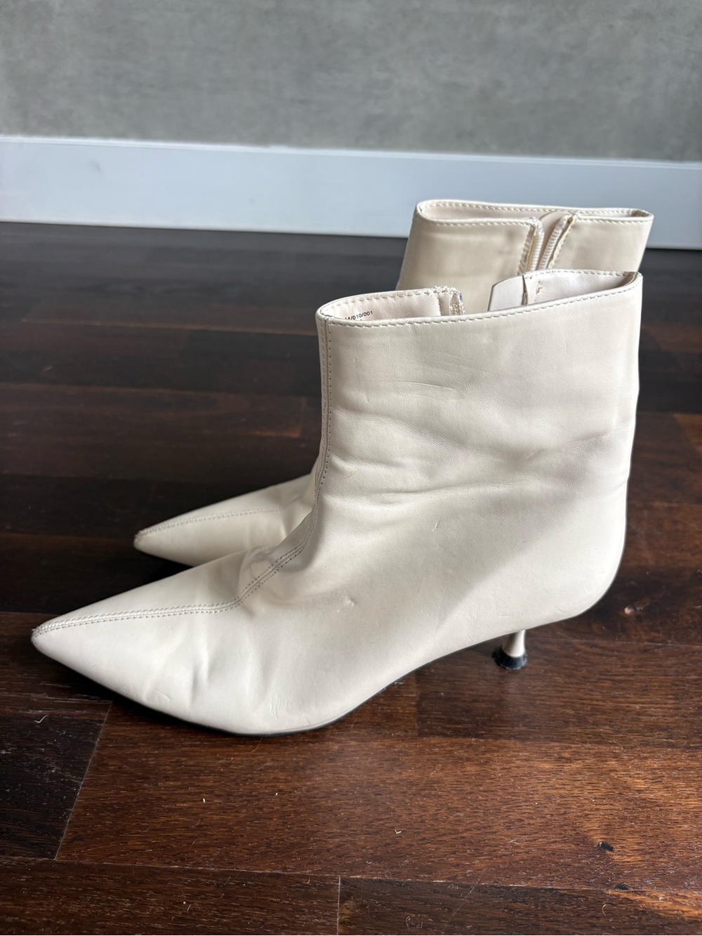 Zara Women's Cream Pointed-Toe Kitten Heel Ankle Boots